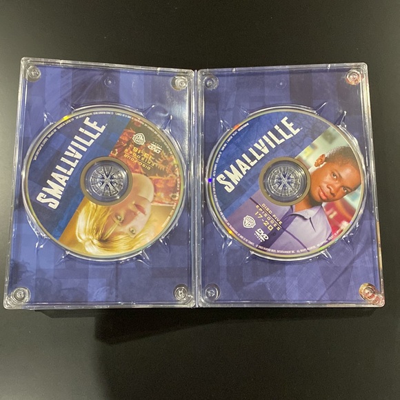 Smallville - The Complete Second Season - Picture 6 of 11